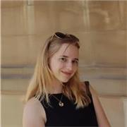 Estudiante de segundo de Humanidades en la Universitat Pompeu Fabra. Ofrezco clases a estudiantes de Primaria, ESO y Bachillerato.